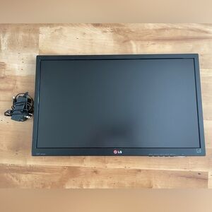 LG Flatron 24EN43VS-B 24” Full HD LED Monitor with HDMI & Power Adapter